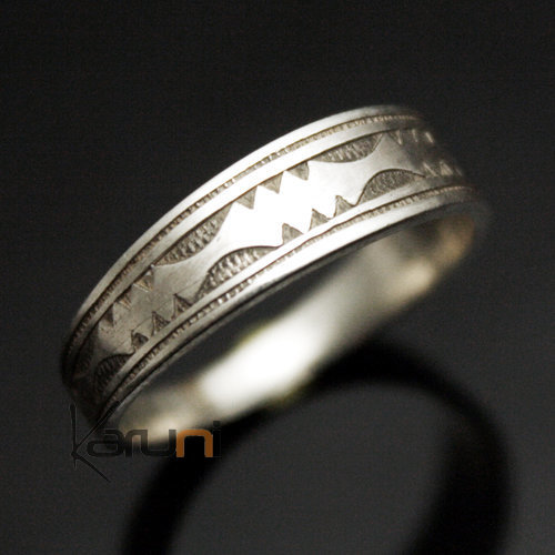 Karuni - tuareg sterling silver ring handmade by crafstmen of Niamey in Niger