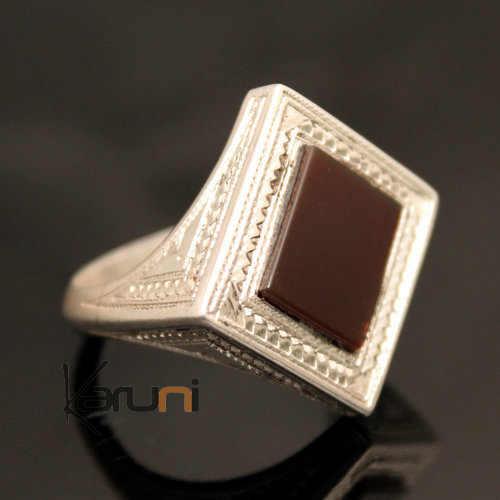 Ethnic Tuareg Tribe Design Signet Ring diamond-shaped Hand-Engraved Silver With Red Agate Stone Unisex 36
