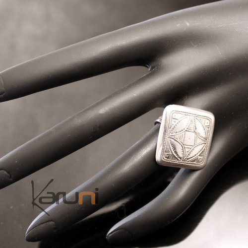 Ethnic Tuareg Tribe Design Ring Large Hand-Engraved Diamond 925 Silver KARUNI 019