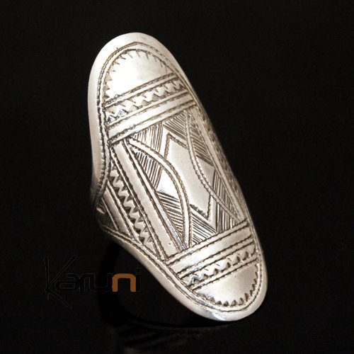 Tuareg Shuttle Ring Engraved with Silver 80