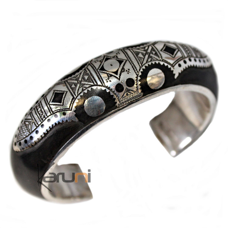 Silver Engraved Steel Bracelet Black – Tamaraataalijewelry