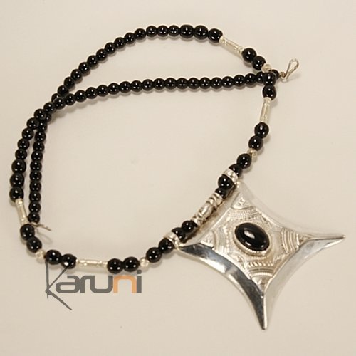 Tuareg Amilet Necklaace in Silver and Agate Stone 34