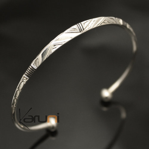 Ethnic Bracelet Sterling Silver Jewelry Engraved Angle Ebony Ends Men/Women Tuareg Tribe Design 03