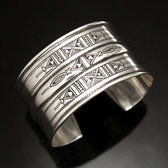 Ethnic Cuff Bracelet Sterling Silver Jewelry Large Engraved Tuareg Tribe Design 05