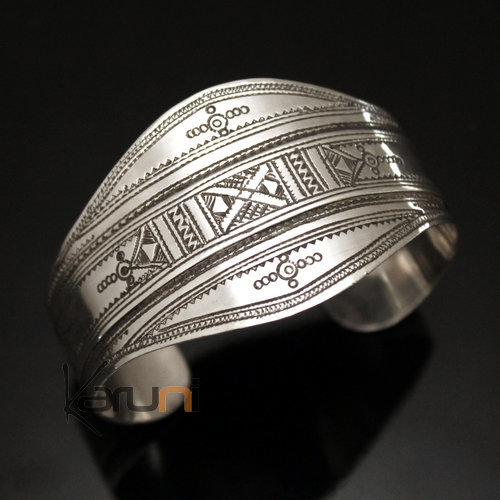 Ethnic Cuff Bracelet Sterling Silver Jewelry Large Engraved Tuareg Tribe Design 09