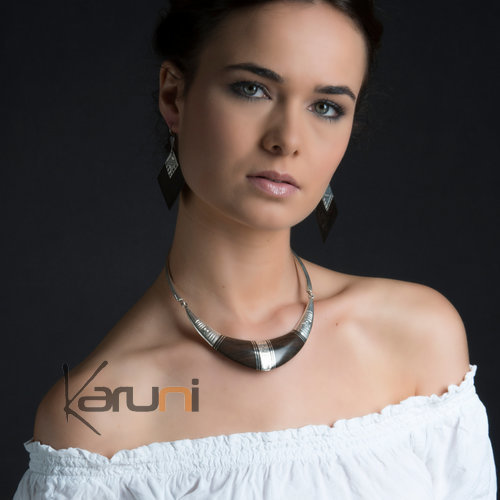  Necklace in Silver and Ebony Torque Choker Engraved Large 04