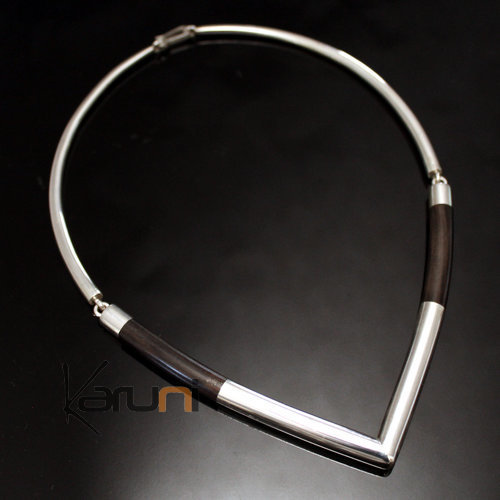 Ebony silver necklace , Karuni
