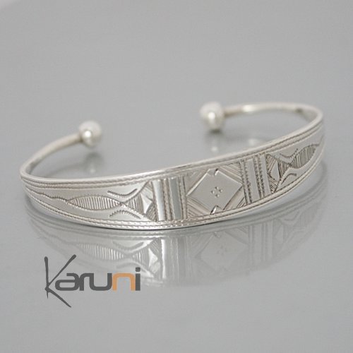 Engraved silver bracelet