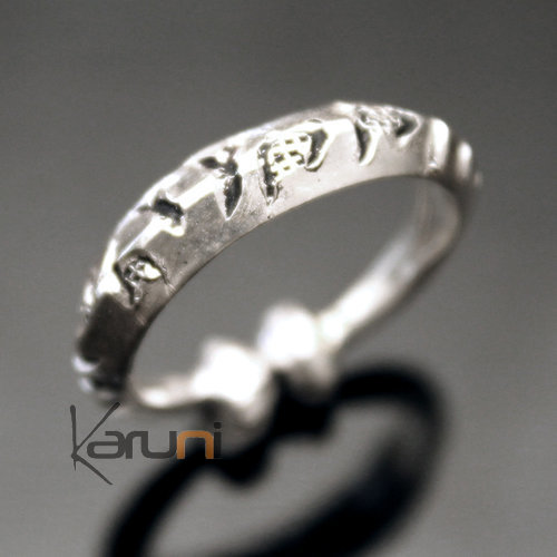 Ethnic silver ring