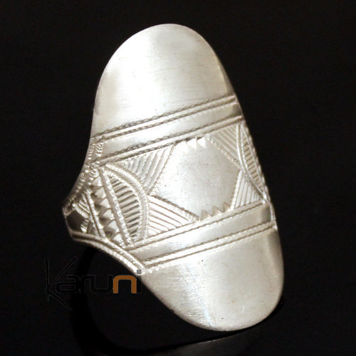 Tuareg Shuttle Ring Engraved with Silver 81