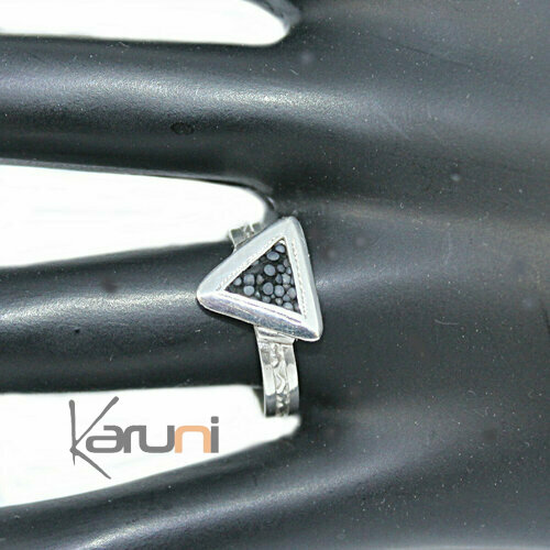 Shagreen silver ring triangle 1160