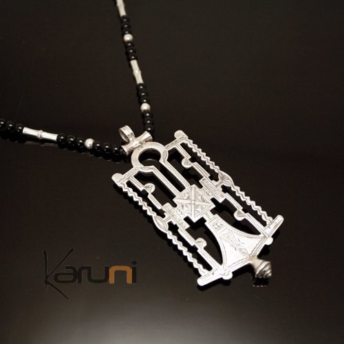 Silver Necklace Keyring Pendant 08 Onyx Beads